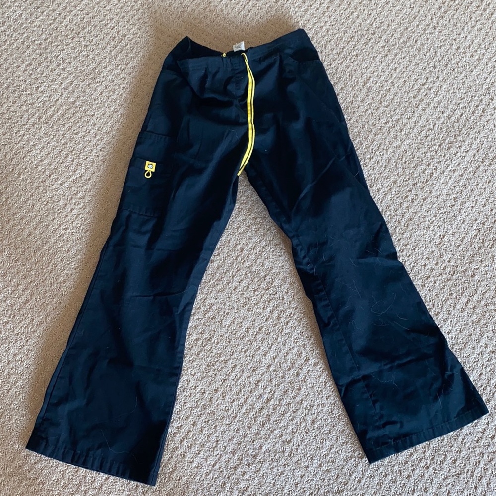Black scrubs pants!